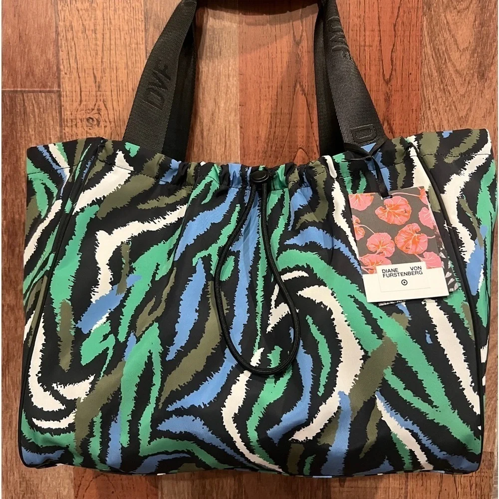 Diane von Furstenberg DVF x Target Disco Zebra Green/Black NWT! - Picture 2 of 5